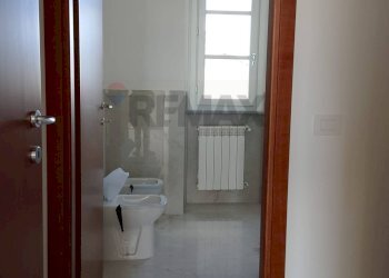 Bagno - Three-room apartment via valle badia
 
21, Stradella - photo 10