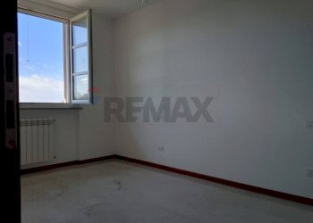 Stanza vuota - Three-room apartment via valle badia
 
21, Stradella - photo 11