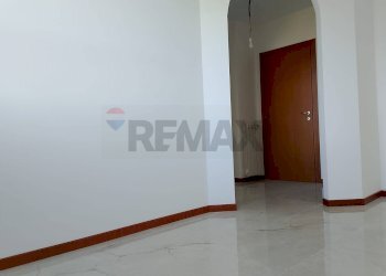 Stanza vuota - Three-room apartment via valle badia
 
21, Stradella - photo 17