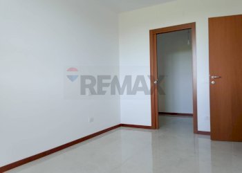 Stanza vuota - Three-room apartment via valle badia
 
21, Stradella - photo 21