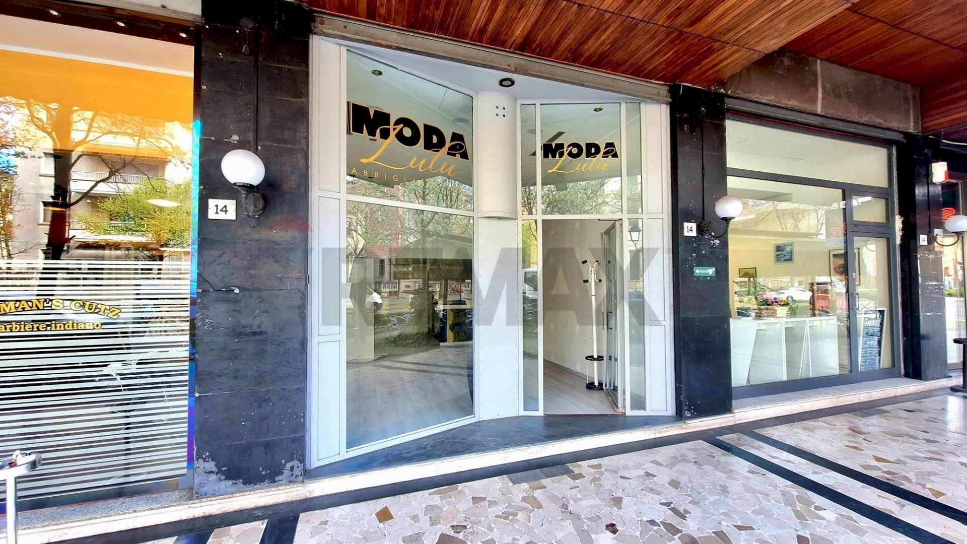 Edificio all\'aperto - Negozio Viale Matteotti
 
14, Salsomaggiore Terme - foto 2