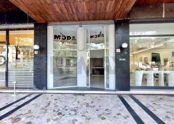 Edificio all\'aperto - Negozio Viale Matteotti
14, Salsomaggiore Terme - foto 3