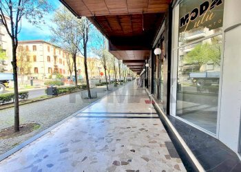 Balcone - Negozio Viale Matteotti
14, Salsomaggiore Terme - foto 4