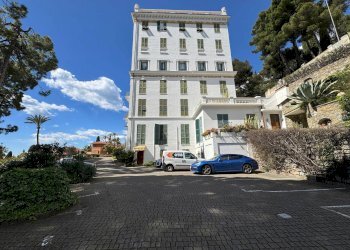 Foto 38 - Bilocale via Romana
 
56, Bordighera - foto 38