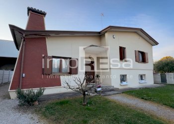 Foto 2 - Independent house Via Roncat
 
24, Gaiarine - photo 2