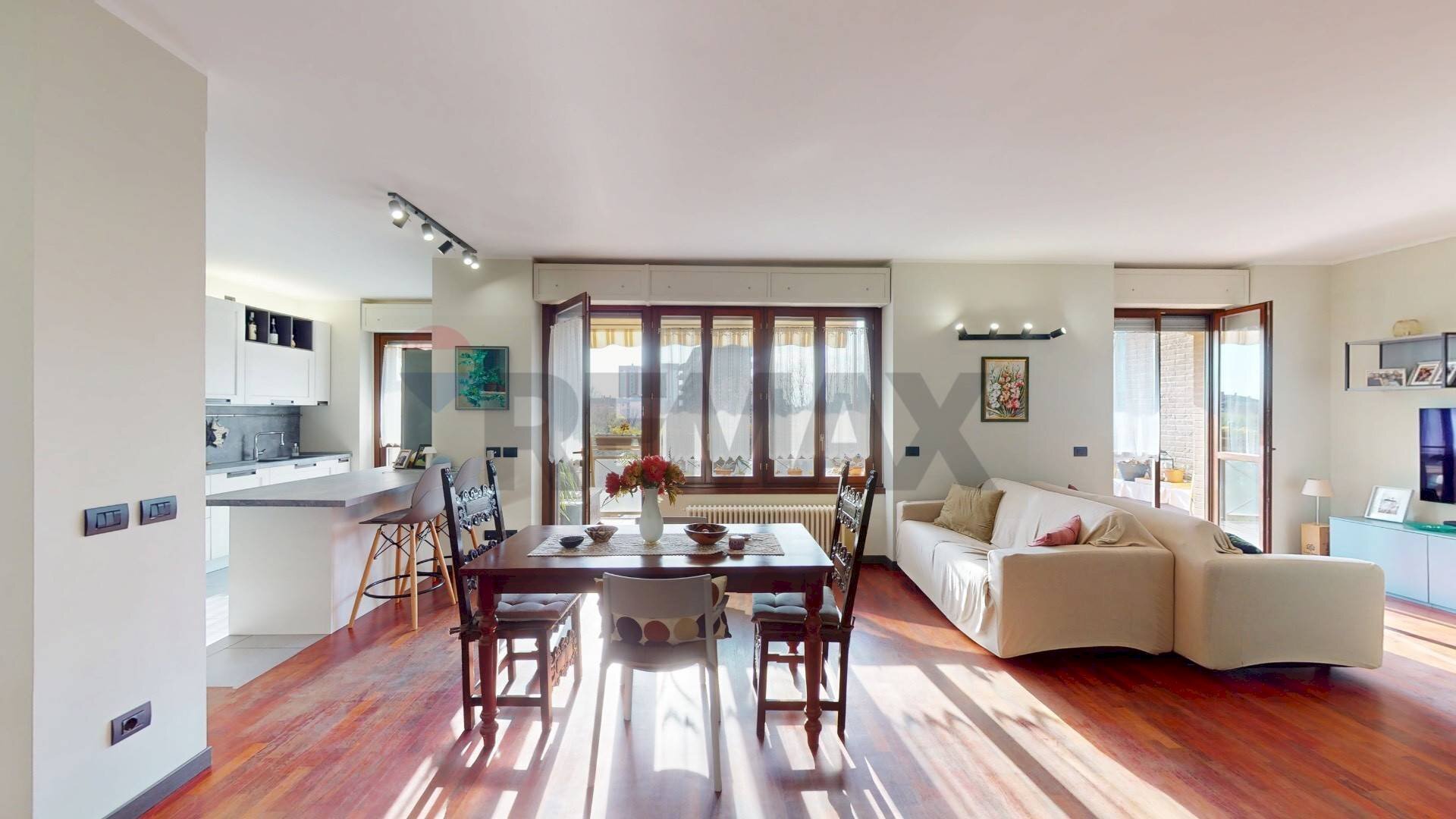 Sala da pranzo - Three-room apartment Via Remo La Valle
 
3, Milano - photo 1