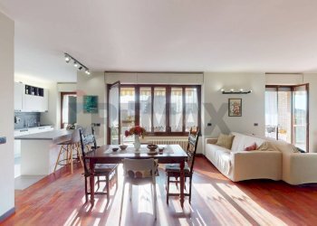 Sala da pranzo - Three-room apartment Via Remo La Valle
 
3, Milano - photo 1