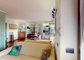 Sala da pranzo - Three-room apartment Via Remo La Valle
 
3, Milano - photo 7