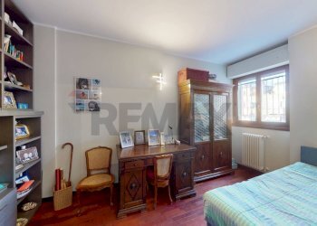 Camera / camera da letto - Three-room apartment Via Remo La Valle
 
3, Milano - photo 32