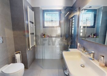 Bagno - Three-room apartment Via Remo La Valle
 
3, Milano - photo 35