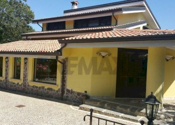 Casa all\'aperto - Agriturismo Sc Pratolongo Loc. Cerchiara Grande
 
Snc, Roccamonfina - foto 3