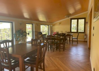 Sala da pranzo - Agriturismo Sc Pratolongo Loc. Cerchiara Grande
 
Snc, Roccamonfina - foto 23