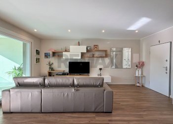 Soggiorno - Four-room apartment Alcide De Gasperi
 
35/A, Agrate Brianza - photo 3