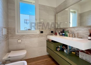 Bagno - Four-room apartment Alcide De Gasperi
 
35/A, Agrate Brianza - photo 25