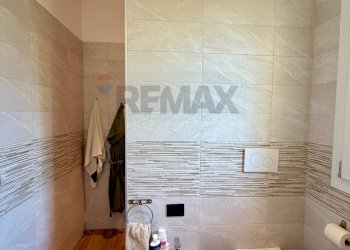 Bagno - Four-room apartment Alcide De Gasperi
 
35/A, Agrate Brianza - photo 27