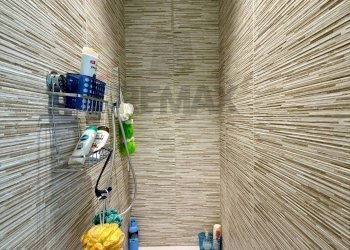 Bagno - Four-room apartment Alcide De Gasperi
 
35/A, Agrate Brianza - photo 28