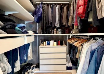 Cabina armadio - Four-room apartment Alcide De Gasperi
 
35/A, Agrate Brianza - photo 36