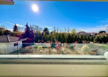 affaccio terrazzo - Quadrilocale Alcide De Gasperi
35/A, Agrate Brianza - foto 19