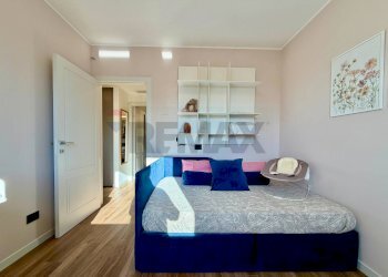 Camera / camera da letto - Quadrilocale Alcide De Gasperi
35/A, Agrate Brianza - foto 24