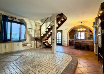 Foto 1 - Villa Via Monte San Primo
 
25, Cesano Maderno - foto 1