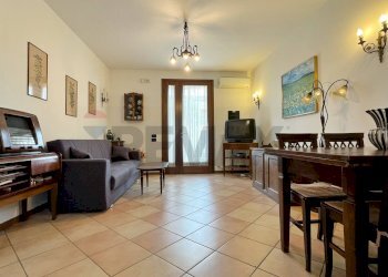 Sala da pranzo - Villa a Schiera Santa Maria di Sala - foto 11