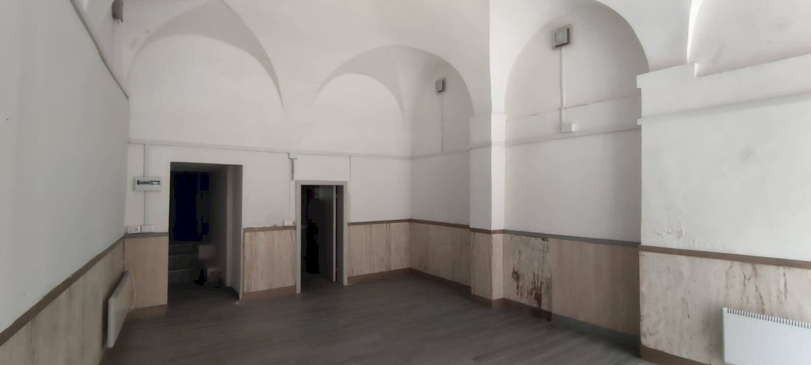 Foto 2 - Commercial Premises largo crivelli, Ascoli Piceno - photo 2