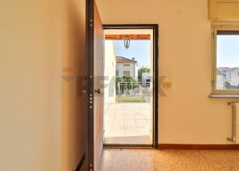 Stanza vuota - Quadrilocale Boretto - foto 1