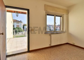 Stanza vuota - Quadrilocale Boretto - foto 5