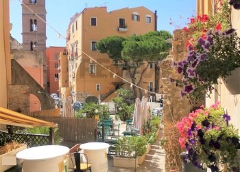 Edificio all\'aperto - Locale Commerciale Gaeta - foto 3