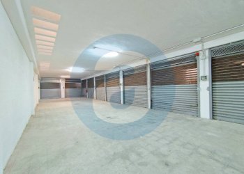 Foto 1 - Box S.S. 16 Complanare Ovest Complesso Mediterraneo
 
100, Bari - foto 1