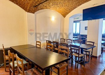 Sala da pranzo - Commercial Premises Via Poligono
 
6, Busto Arsizio - photo 9