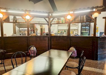 Sala da pranzo - Commercial Premises Via Poligono
 
6, Busto Arsizio - photo 11