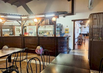 Sala da pranzo - Commercial Premises Via Poligono
 
6, Busto Arsizio - photo 12