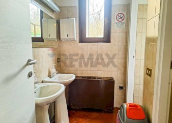 Bagno - Commercial Premises Via Poligono
 
6, Busto Arsizio - photo 22