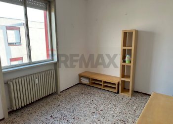 Camera / camera da letto - Bilocale Gallarate - foto 10