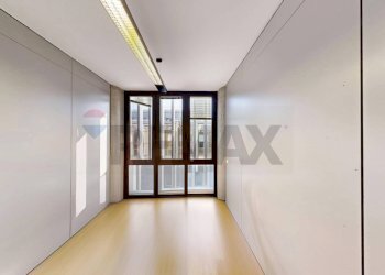 Stanza vuota - Office Via Longhin
83, Padova - photo 8