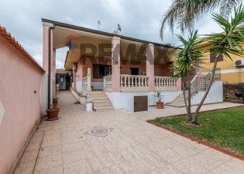 Casa all\'aperto - Villa VIA DEL GARGANO
 
13, Ragusa - foto 4