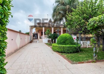 Casa all\'aperto - Villa VIA DEL GARGANO
 
13, Ragusa - foto 22