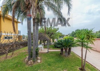 Giardino - Villa VIA DEL GARGANO
 
13, Ragusa - foto 30