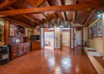 Sala da pranzo - Villa VIA DEL GARGANO
 
13, Ragusa - foto 45