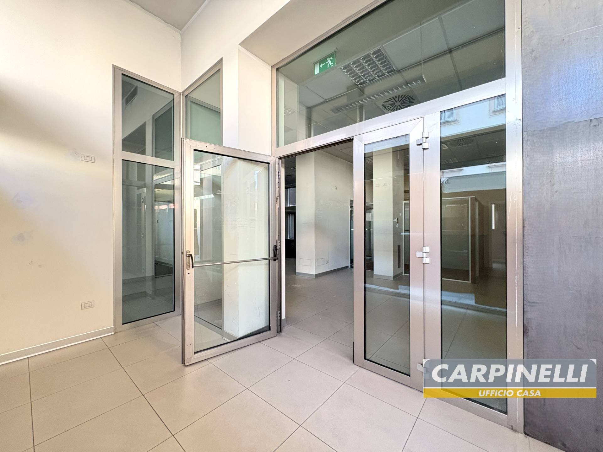 Foto 3 - Shop Via Matteotti
 
1, Desio - photo 3