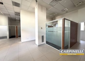 Foto 5 - Negozio Via Matteotti
 
1, Desio - foto 5