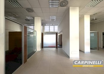 Foto 9 - Negozio Via Matteotti
 
1, Desio - foto 9