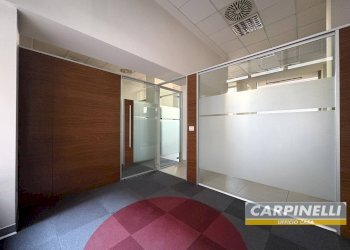 Foto 14 - Negozio Via Matteotti
 
1, Desio - foto 14