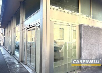 Foto 18 - Negozio Via Matteotti
 
1, Desio - foto 18