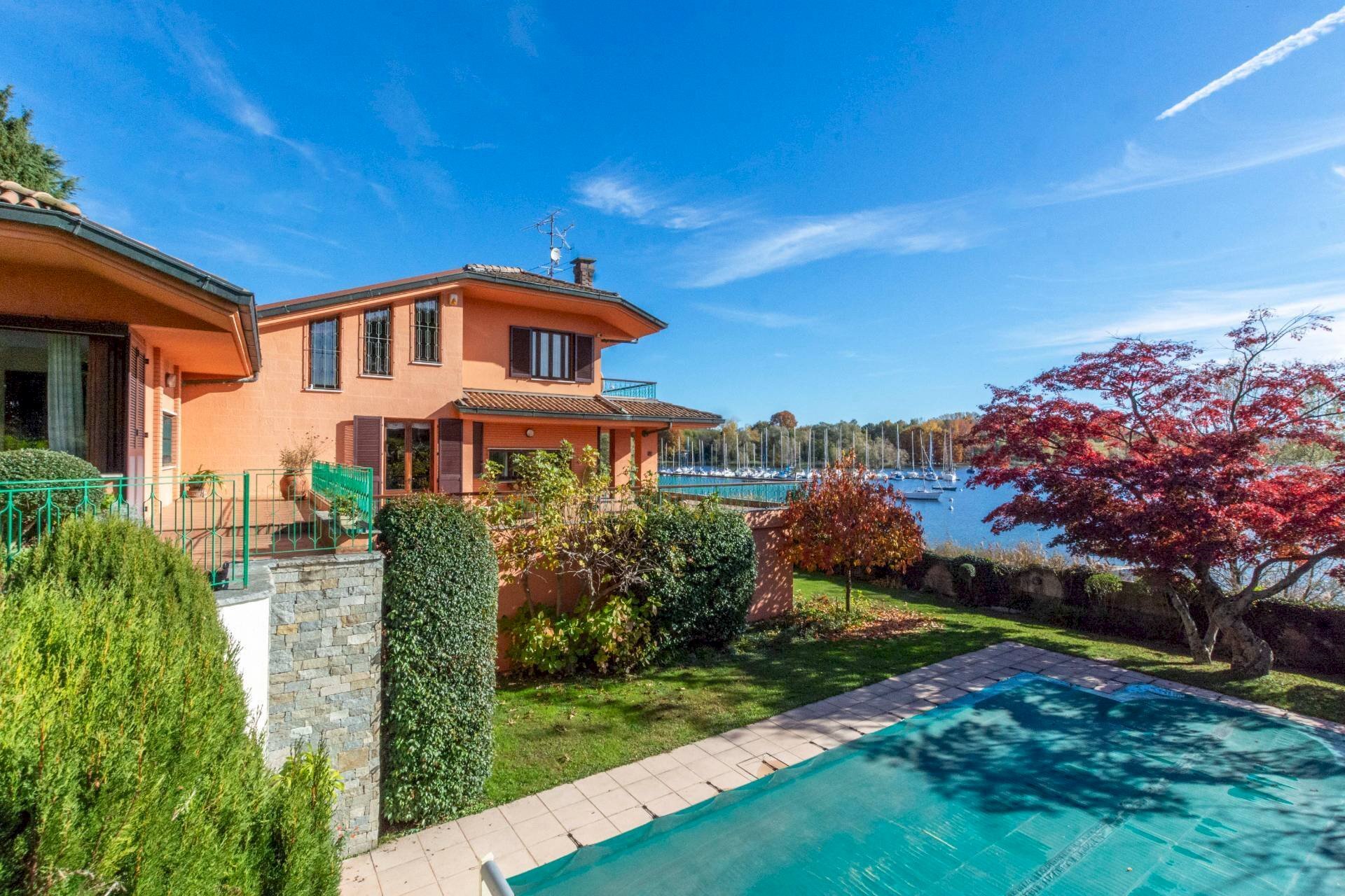 Foto 1 - Villa via Roma
 
10, Monvalle - photo 1