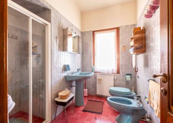 Foto 37 - Villa via Roma
 
10, Monvalle - photo 37