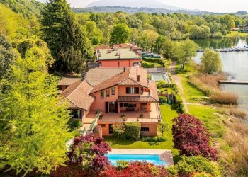 Foto 1 - Villa via Roma
 
10, Monvalle - photo 1