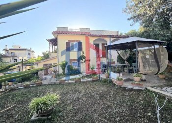 Foto 1 - Villa via delle azalee
 
snc, Aprilia - photo 1