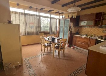 Sala da pranzo - Villa a Schiera Via Spadafora
 
27, Palermo - foto 7